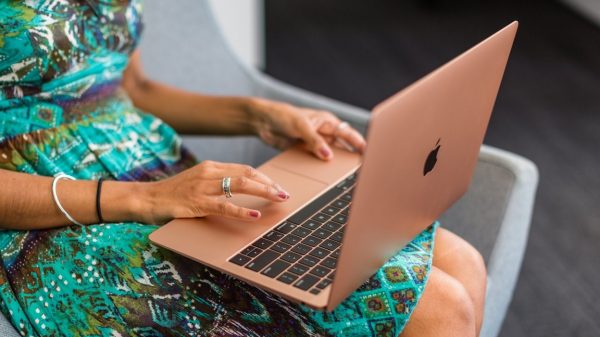 macbookairTheTechnophiler